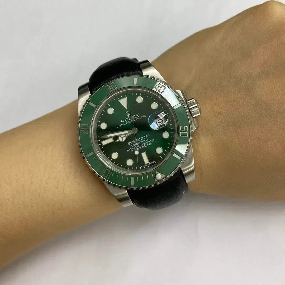 Rolex Submariner 'Hulk' ref. 116610LV on leather black leather strap