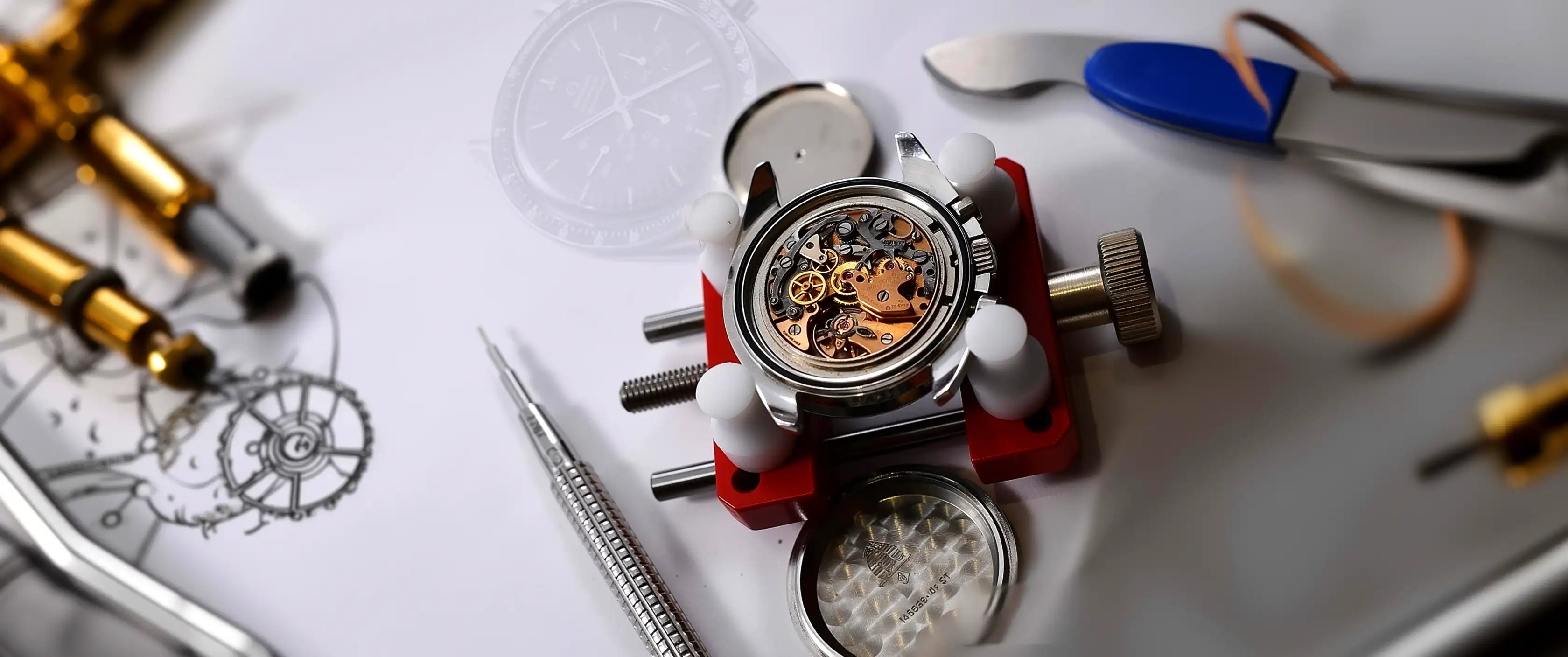 How an Omega Speedmaster Ages Inside: Movement Care, Service Signs and Long-Term Wear