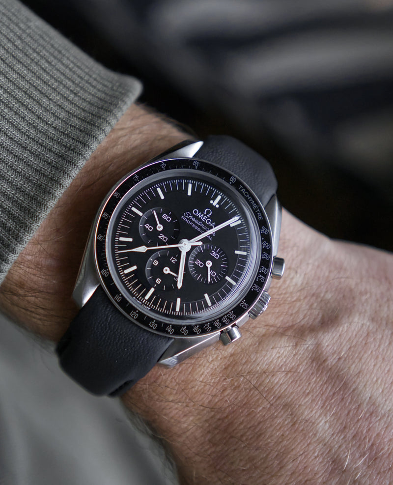 Curved end leather straps for your Omega Speedmaster Professional | VariLeer